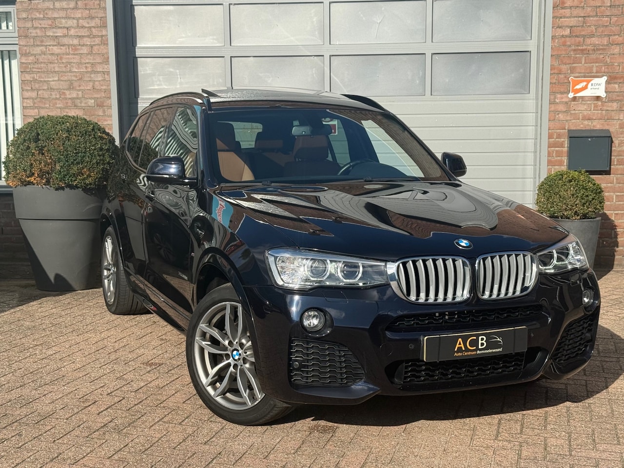 BMW X3 - xDrive28i High Executive M Sport Edition Panoramadak / Elektrische trekhaak / Volledig Dea - AutoWereld.nl