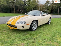 Jaguar XK8 - 4.0 V8 Convertible, unieke kleurstelling, izgst