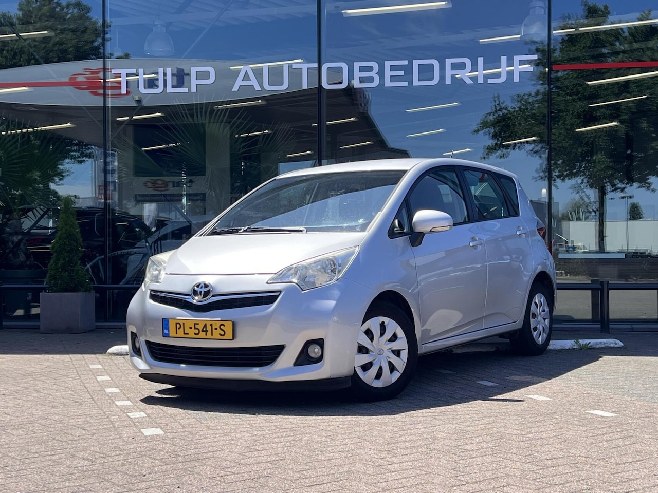 Toyota Verso S - 1.3 VVT-i Comfort 5- Deurs Airco Camera - AutoWereld.nl