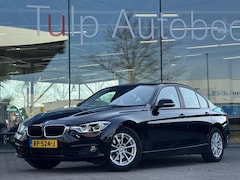 BMW 3-serie - 318i High Executive Automaat Clima 2018 Leer NAP