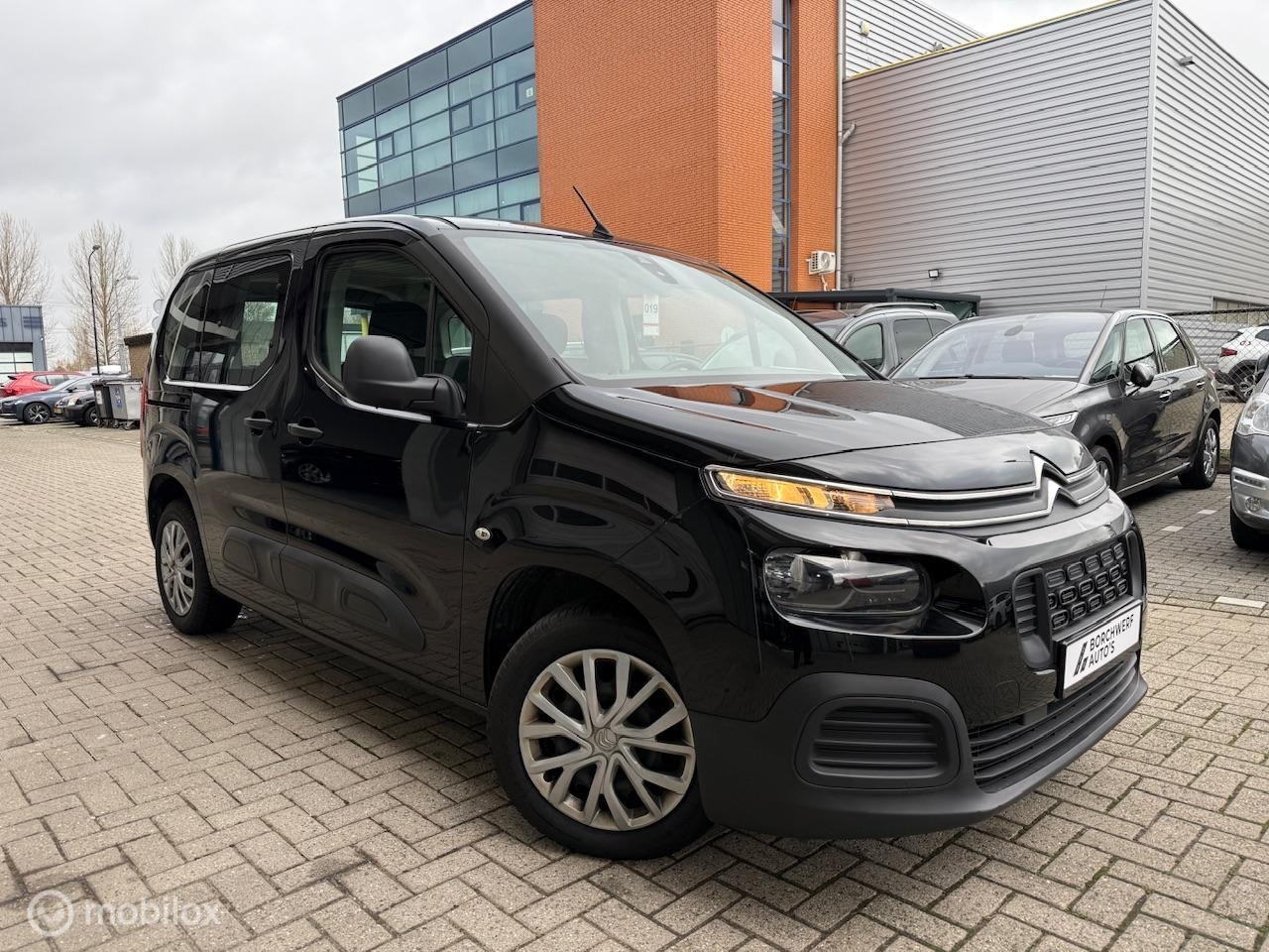 Citroën Berlingo - 1.2 Benzine | Bluetooth | 5 zitplaatsen - AutoWereld.nl