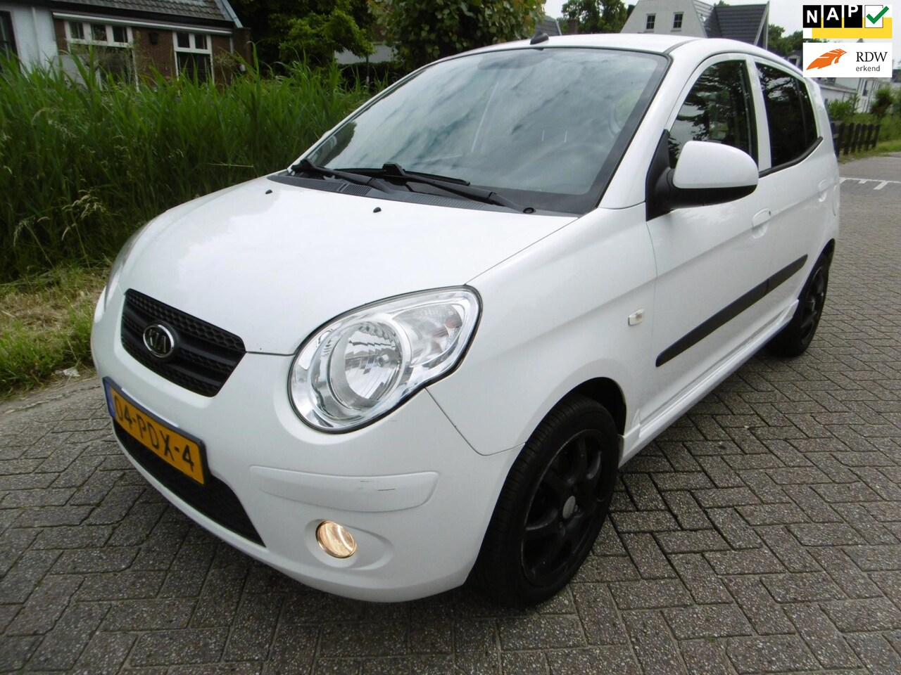 Kia Picanto - 1.0i 5-deurs Stuurbekr. Airco Hoge instap Zuinige 4-Cilinder - AutoWereld.nl