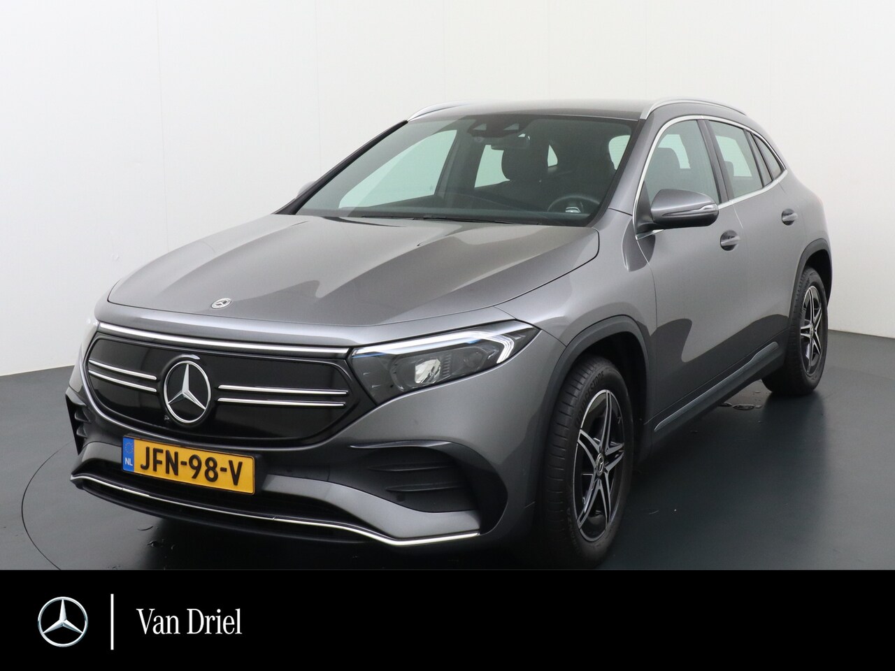 Mercedes-Benz EQA - 300 4MATIC AMG Line | Camera Sfeerverlichting - AutoWereld.nl