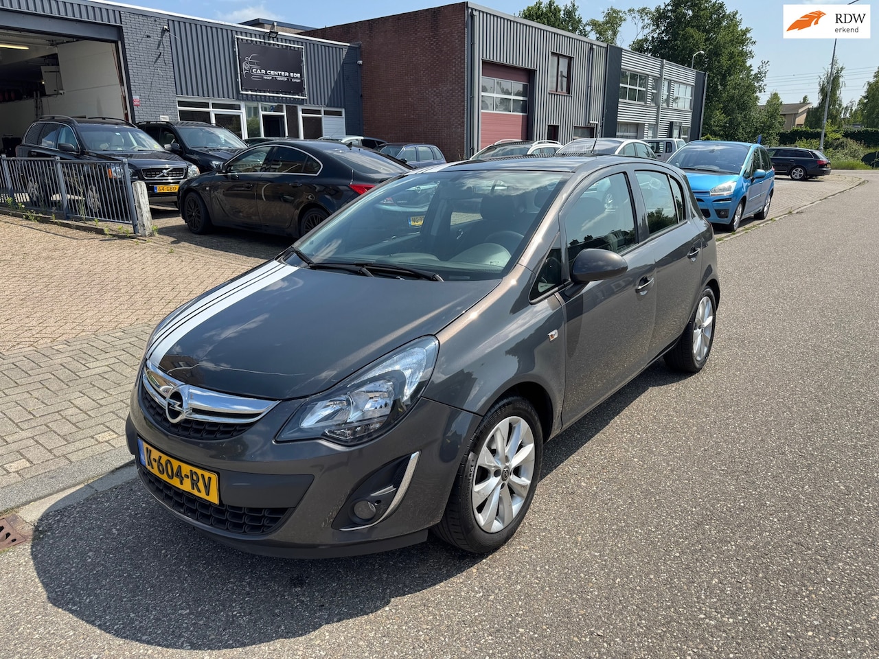 Opel Corsa - 1.2 EcoFlex Selection 5D 2013 Grijs | Distrubutie vv - AutoWereld.nl