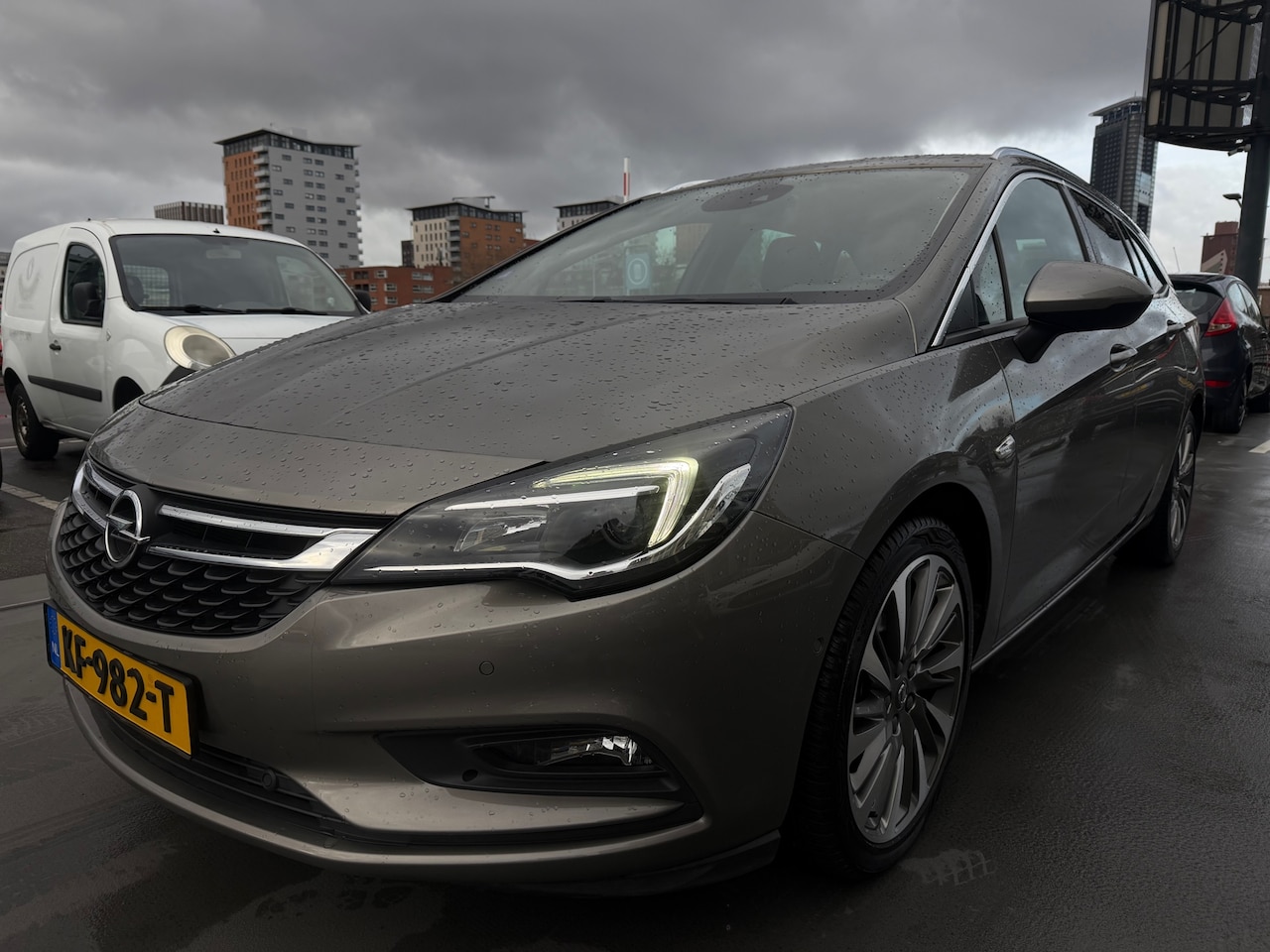 Opel Astra Sports Tourer - 1.4 Innovation Pano Camera Cruise PDC LMV Carplay - AutoWereld.nl