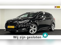 Ford Focus - 2.0 ST*250PK*DealerOh*Navi*Carplay*Xenon*Stoel&Stuurverw*Recaro