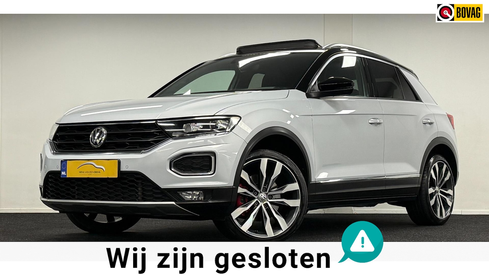Volkswagen T-Roc - 2.0 TSI 4Motion Sport*Panodak*Trekhaak*DigiDisplay*19''*Carplay*Navi*DealerOh - AutoWereld.nl