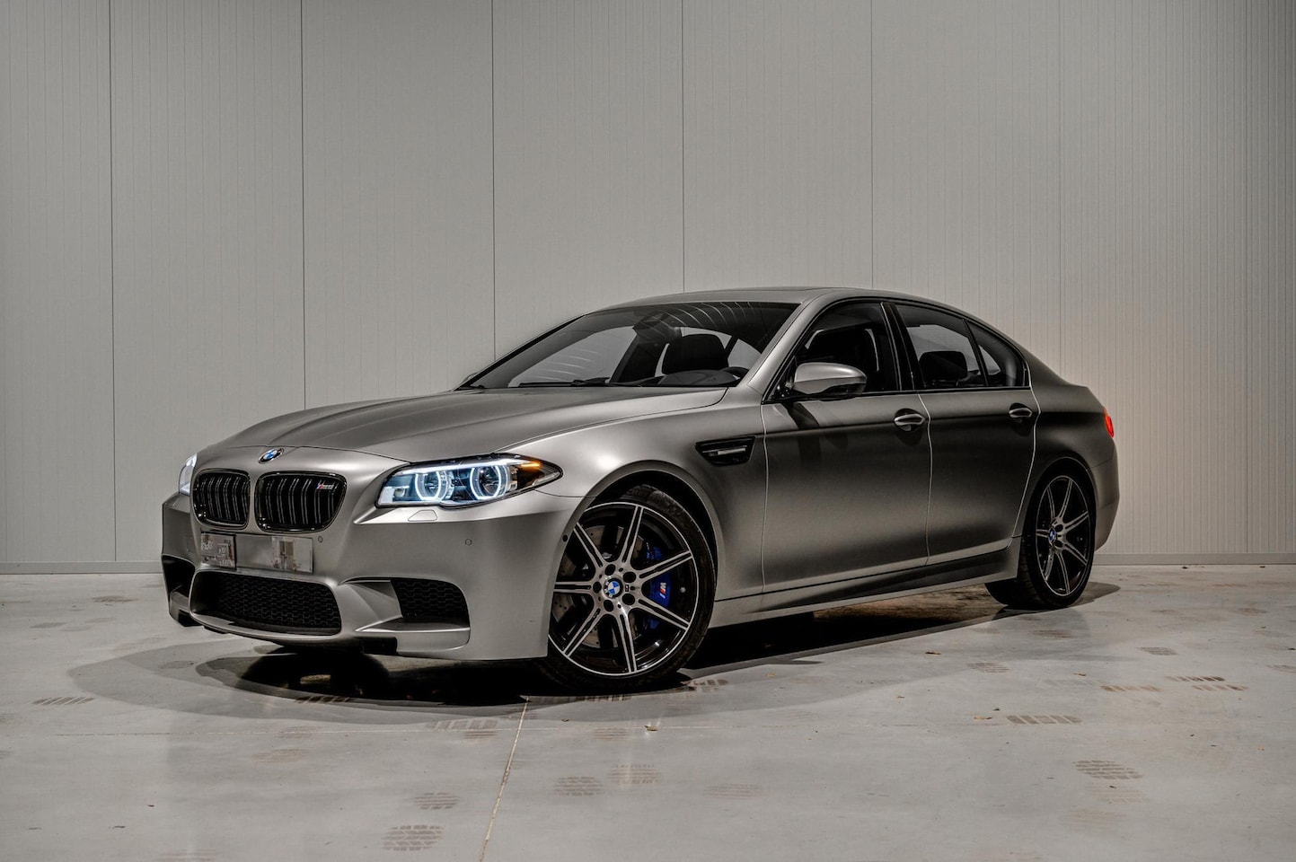 BMW M5 - 5-serie 30 Jahre - AutoWereld.nl