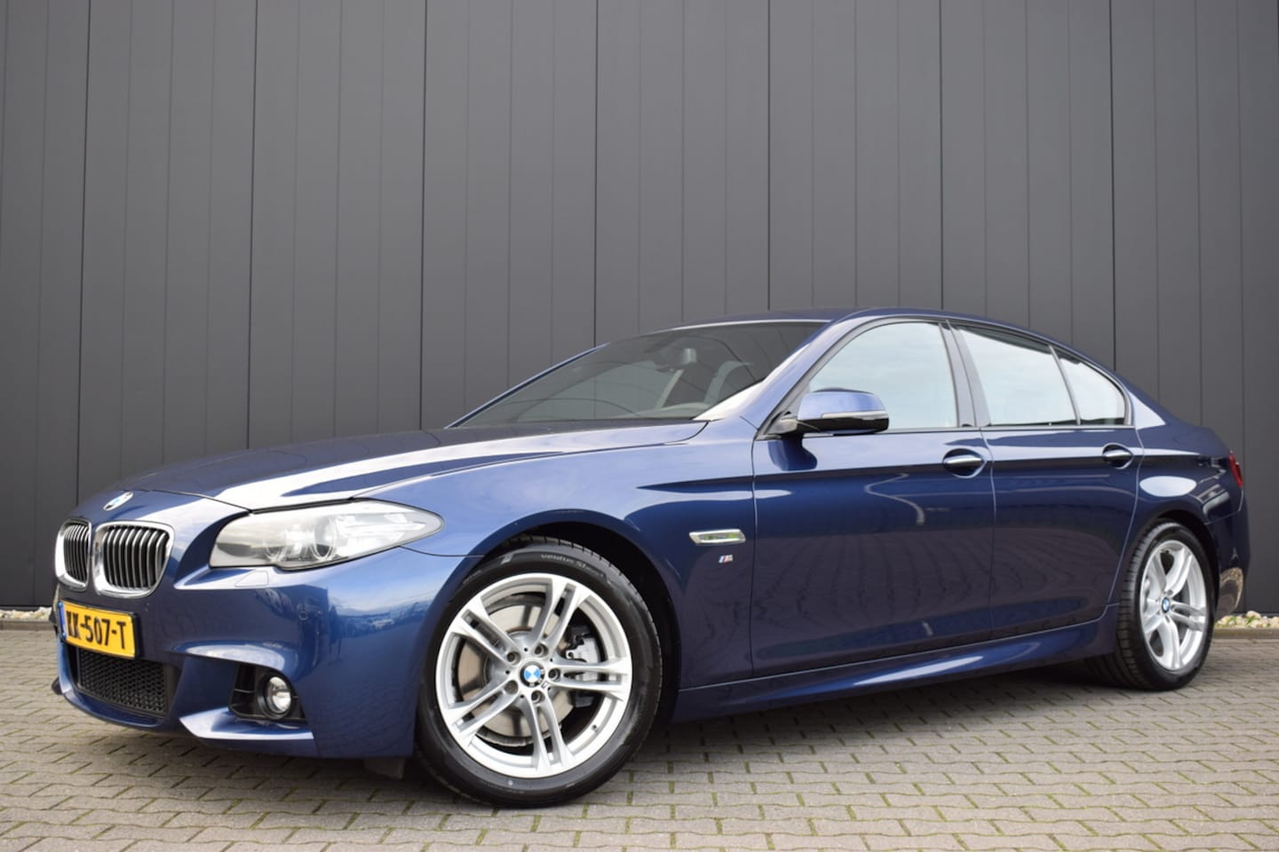BMW 5-serie - 520i Automaat M-Sport Edition Zwart Leder | Bi-Xenon | Elek. Stoelen | Full Map Navi | Spo - AutoWereld.nl