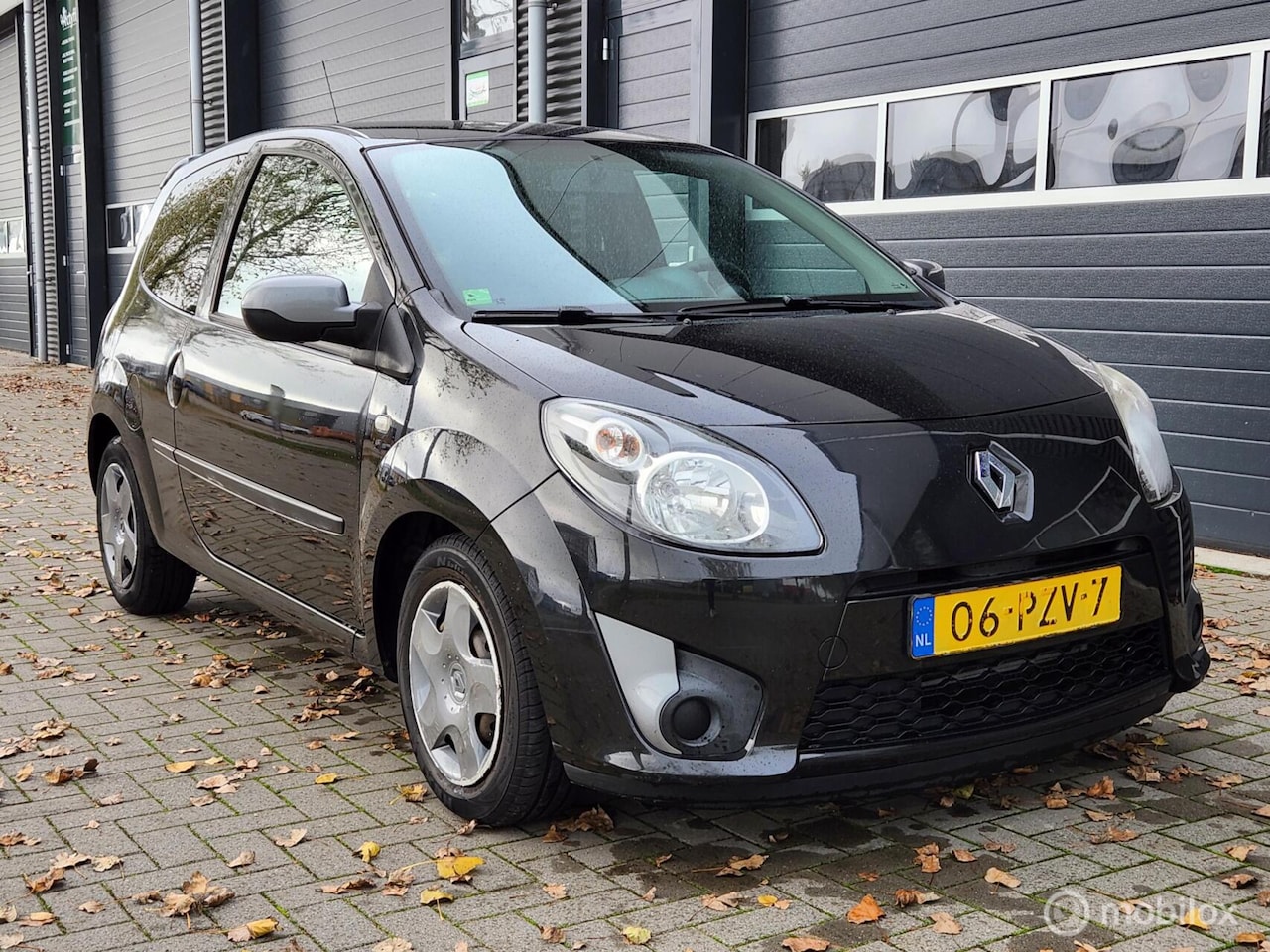 Renault Twingo - 1.2-16V Night & Day 2011 | AIRCO | NAP | TREKHAAK - AutoWereld.nl