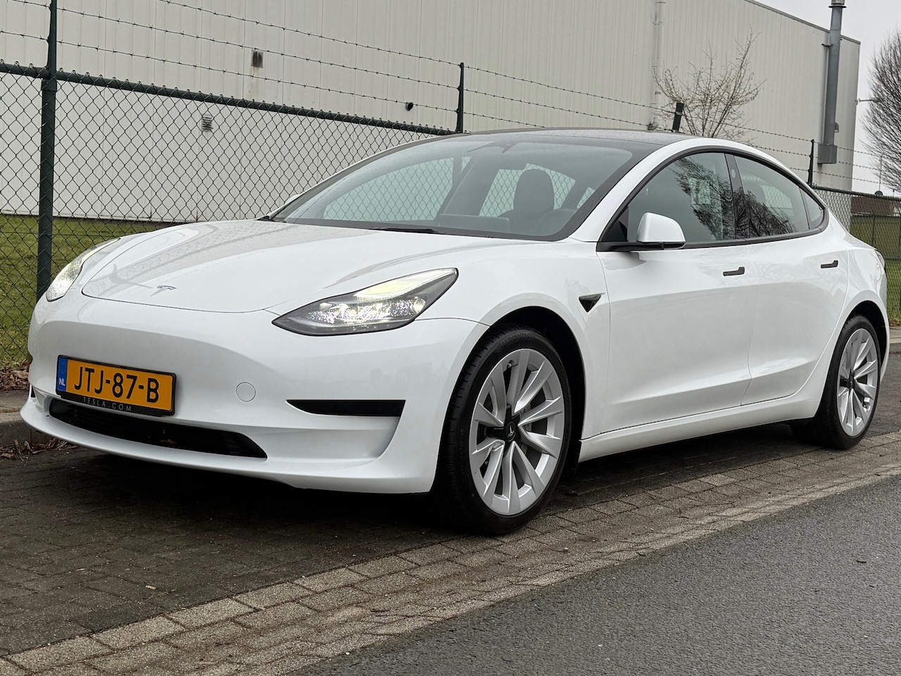 Tesla Model 3 - Standard RWD Plus 60 kWh Enhanced Autopilot 19 inch - AutoWereld.nl