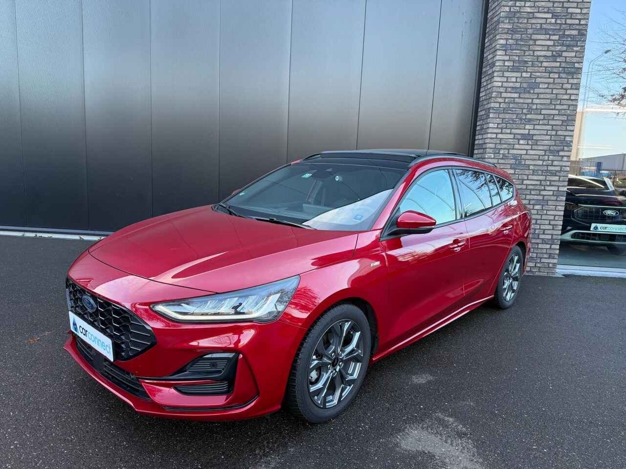 Ford Focus Wagon - 1.0 Eco 155pk AUT. Hybrid ST Line X Panorama, Navi gr, Winter pack, B&O, BLIS, Adop Cruise - AutoWereld.nl