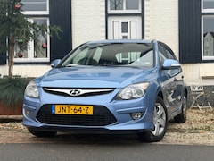 Hyundai i30 - 1.6 CRDi Dynamic|Airco|Stoelverwarming|