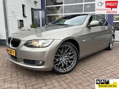 BMW 3-serie Cabrio - 320i * ELECTRISCH DAK *LEDER * NAVIGATIE