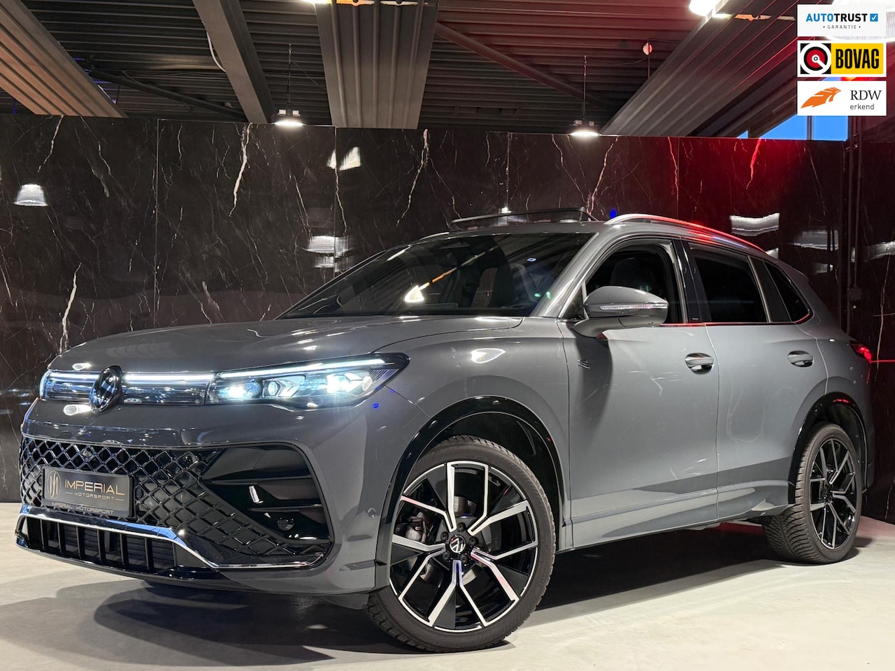 Volkswagen Tiguan - 1.5 eTSI R-Line Pano|HUD|HMK|KEYL|CAM - AutoWereld.nl