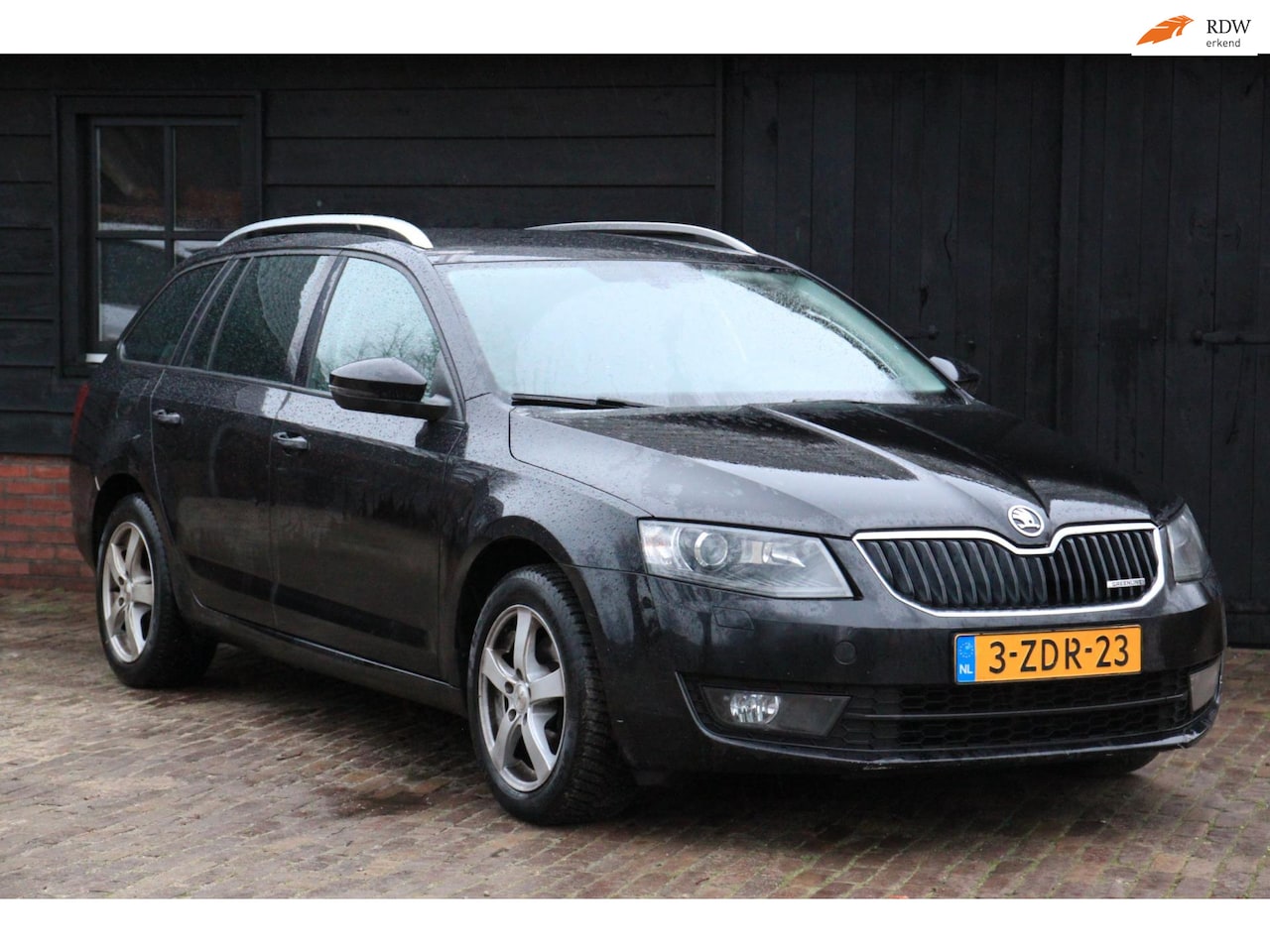 Skoda Octavia Combi - 1.6 TDI Greenline Xenon/Navigatie/Parkeersensor/Trekhaak - AutoWereld.nl