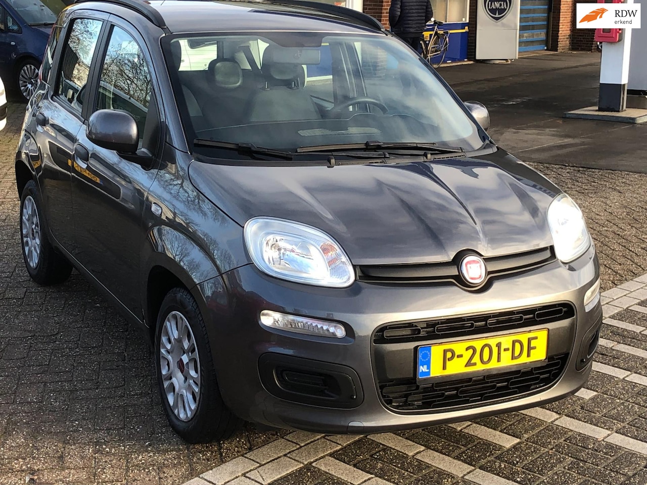 Fiat Panda - 1.2 Popstar / 4 CILINDER /NETTE STAAT / AIRCO/ NW APK - AutoWereld.nl