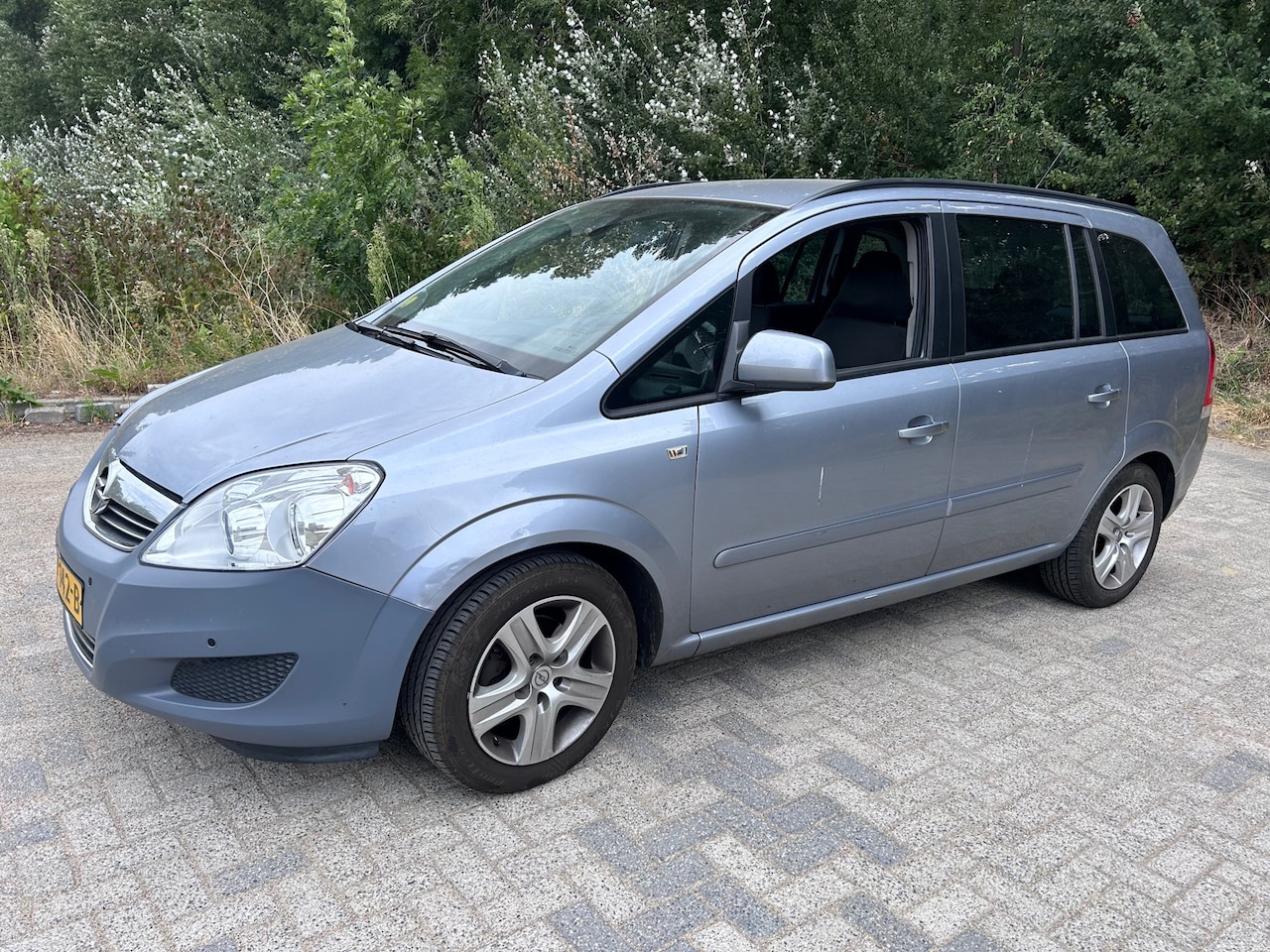 Opel Zafira - 1.6 Essentia Navi Airco - AutoWereld.nl