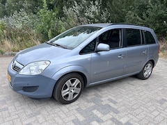 Opel Zafira - 1.6 Essentia Navi Airco