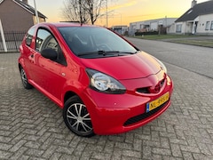 Toyota Aygo - 1.0-12V Nieuwe APK