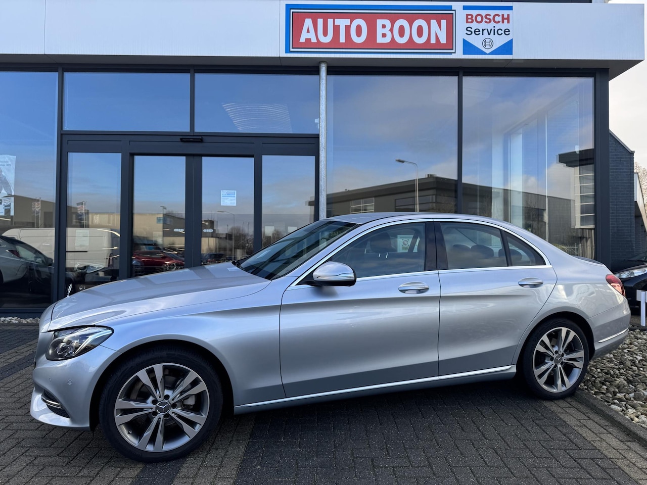 Mercedes-Benz C-klasse - 180 156PK AVANTGARDE NAVI/CLIMA/LED/2XPDC/MEDIA/ AFN.TREKHAAK/LMV/BTA/S&S. 1 EIG./NL AUTO/ - AutoWereld.nl