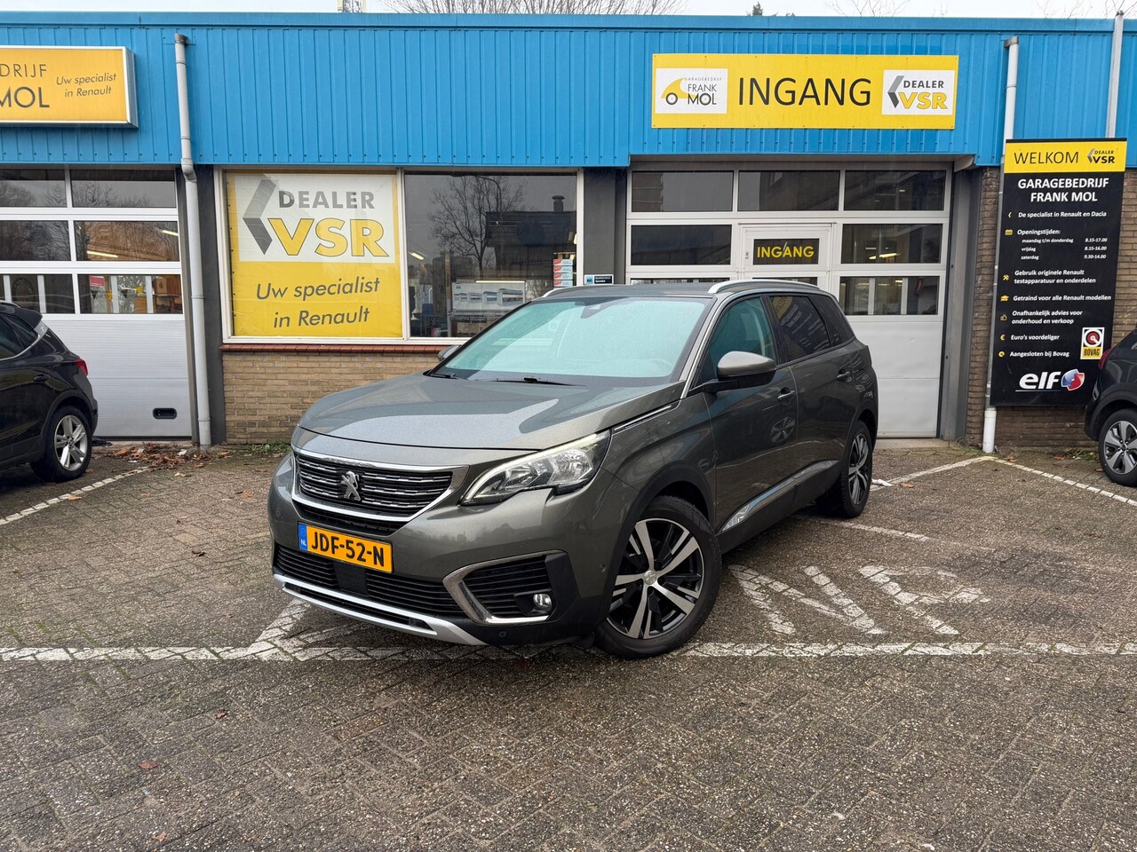 Peugeot 5008 - 1.2 PureTech Allure 1.2 PureTech Allure - AutoWereld.nl
