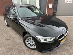 BMW 3-serie Touring - 318i Corporate Lease Executive / Navi / PDC / AUT / Clima / NAP