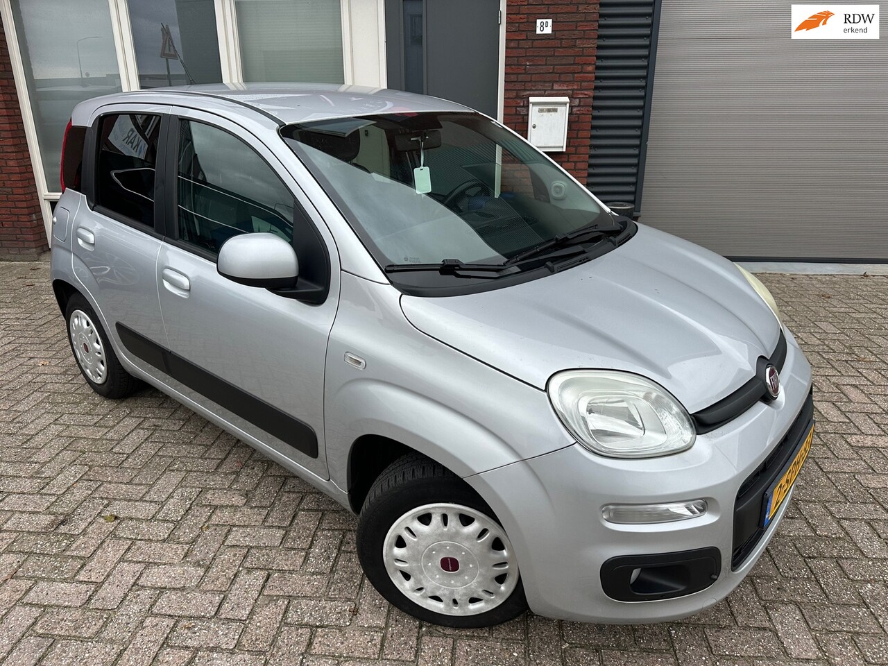 Fiat Panda - 0.9 TwinAir Lounge / Airco / 5DRS / NAP / MF Stuur - AutoWereld.nl