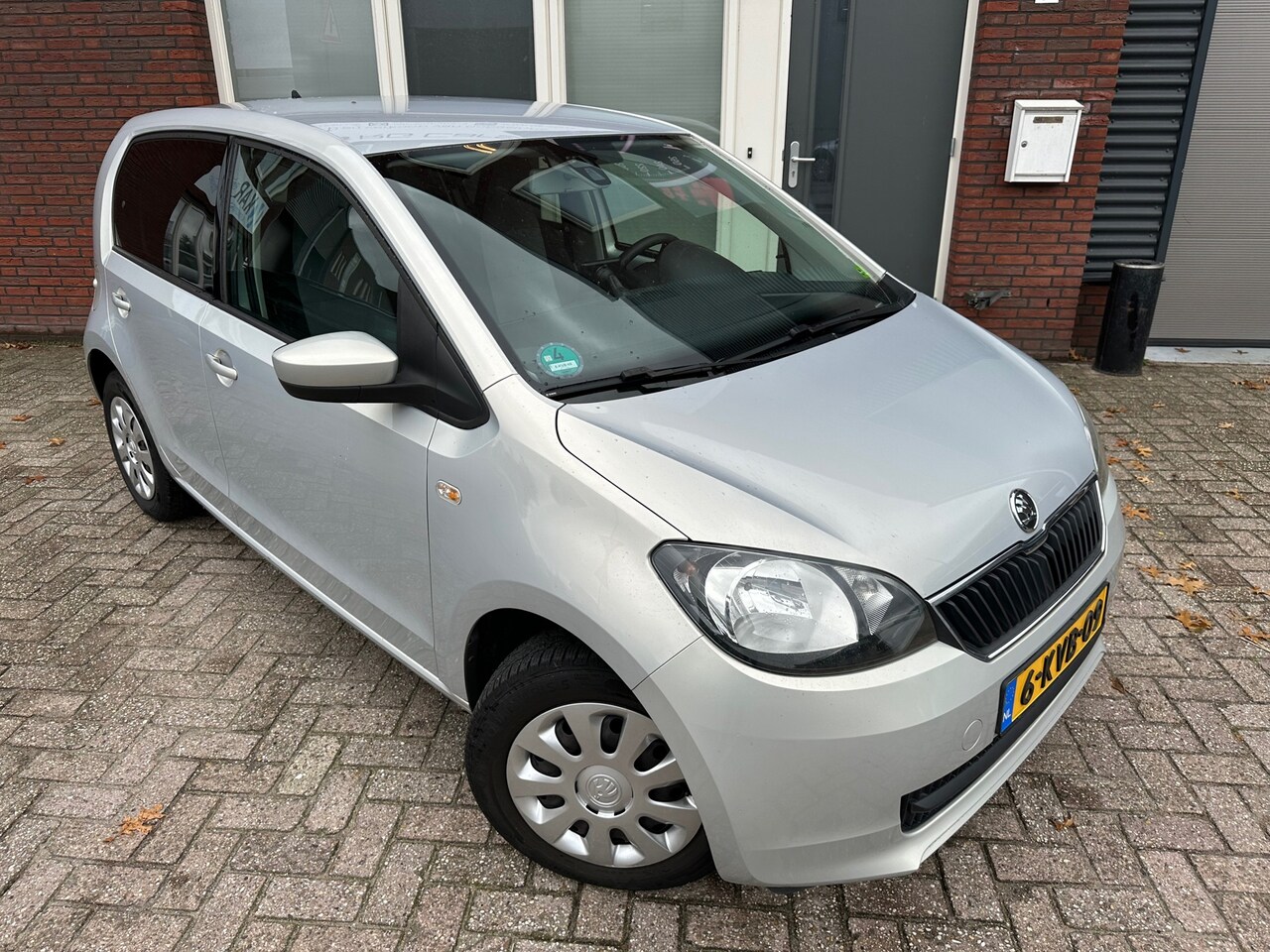 Skoda Citigo - 1.0 Ambition / Navi / PDC / NAP / Stoelverwarming - AutoWereld.nl
