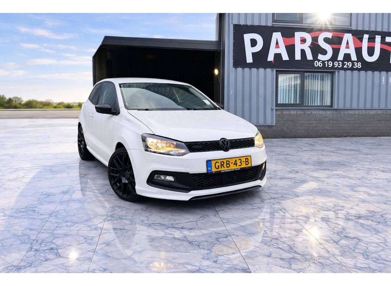 Volkswagen Polo - 1.2-12V Comfortline new ketting Carplay/Cruis/Navi/Stoelverwarming - AutoWereld.nl