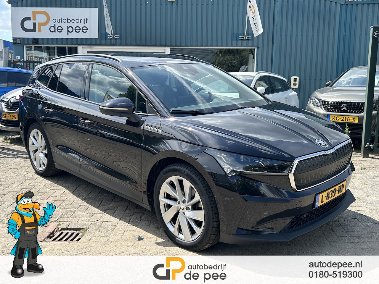 Skoda Enyaq iV - 60 First Edition GARANTIE/CLIMA/CARPLAY/ADAP.CRUISE/LICHTMETAAL rijklaarprijs! - AutoWereld.nl