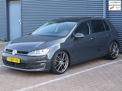 Volkswagen Golf - 1.4 TSI Highline|Pano|Cam|Cruise|Nav|Climate|Dealer Onderhouden