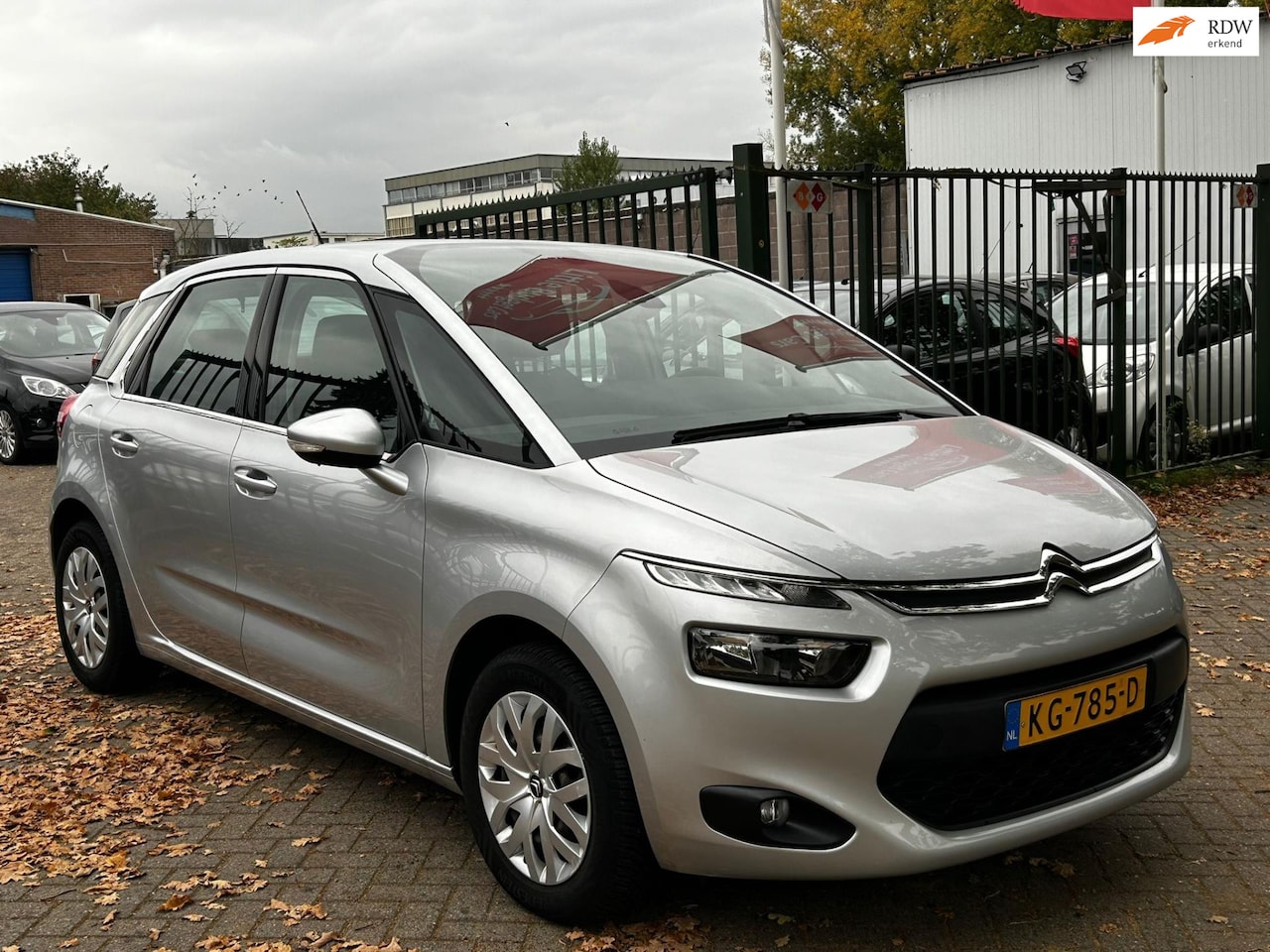 Citroën C4 Picasso - 1.2 PureTech Selection 1e eigenaar dealer onderhouden start stop trekhaak airco cruis cont - AutoWereld.nl