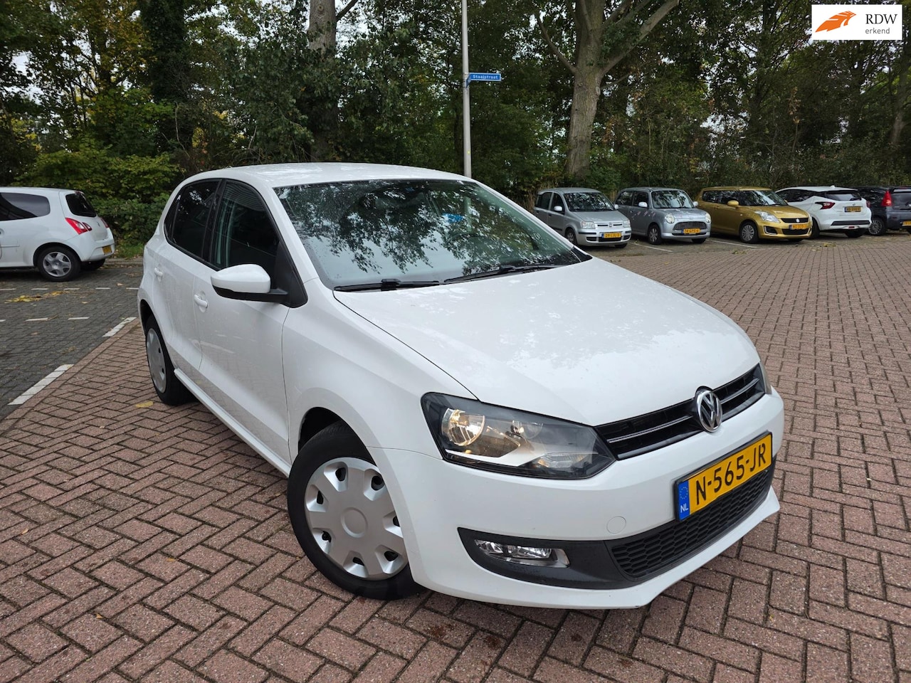 Volkswagen Polo - 1.2 TSI BlueMotion R-Line Edition elec-ramen NEW APK - AutoWereld.nl