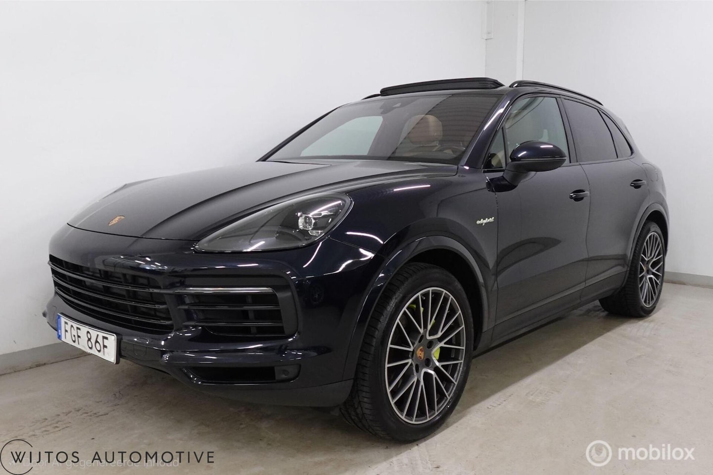 Porsche Cayenne - 3.0 E-Hybrid 3.0 E-Hybrid, pano, luchtv., massage, BOSE - AutoWereld.nl
