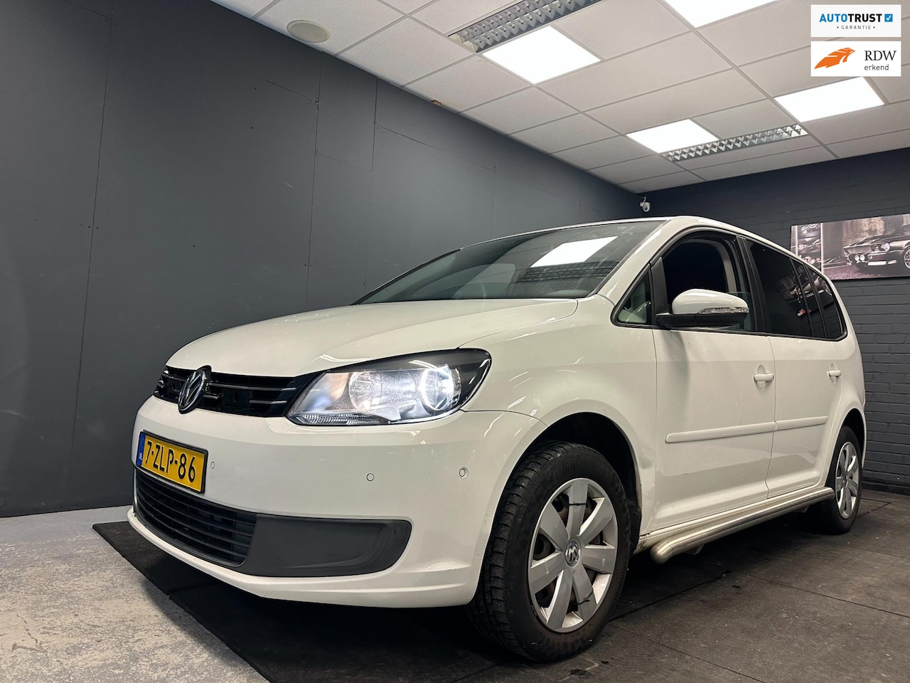 Volkswagen Touran - 2.0 TDI BlueMotion 2015 NAP DSG Automaat NL Rijdt Goed. - AutoWereld.nl