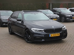 BMW 5-serie Touring - 540i xDrive High Exe. M Sport / Trekhaak / Panoramadak / 360Camera / Head-up / Leder / 19'