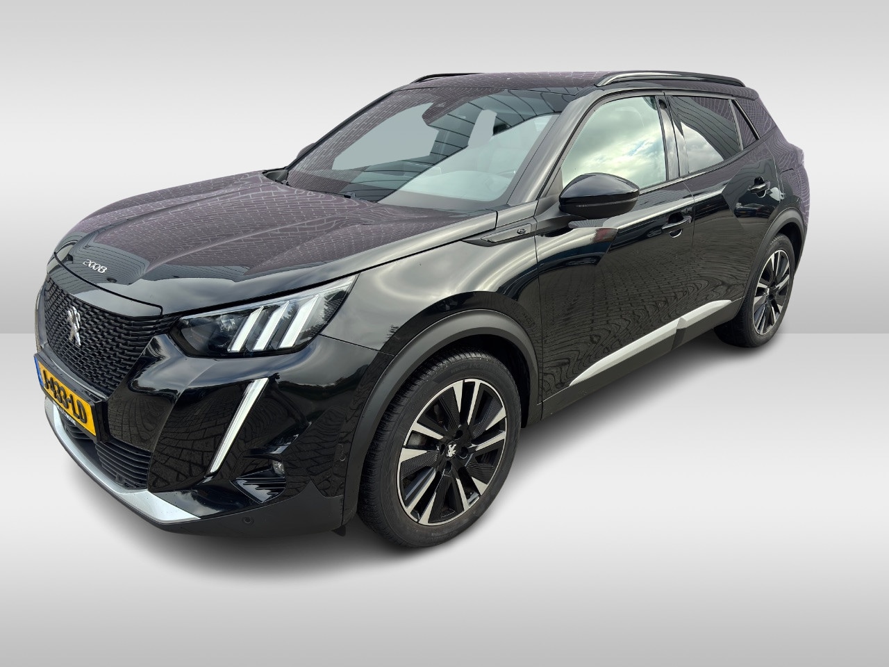 Peugeot e-2008 - EV GT 50 kWh / Panoramadak / Camera / Virtual Cockpit / Half leder / 18'' / Navigatie / Ke - AutoWereld.nl