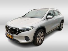 Mercedes-Benz EQA - 250 Business Solution AMG 67 kWh / Full option / Trekhaak / Panoramadak / 360Camera / Head