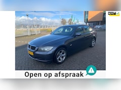 BMW 3-serie - 318i Business Line