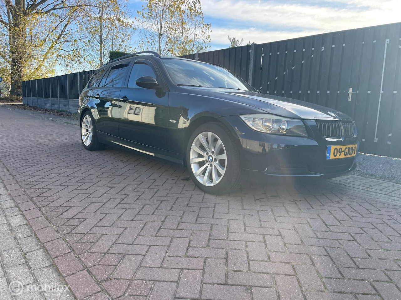 BMW 3-serie Touring - 318i Executive 318i Executive - AutoWereld.nl