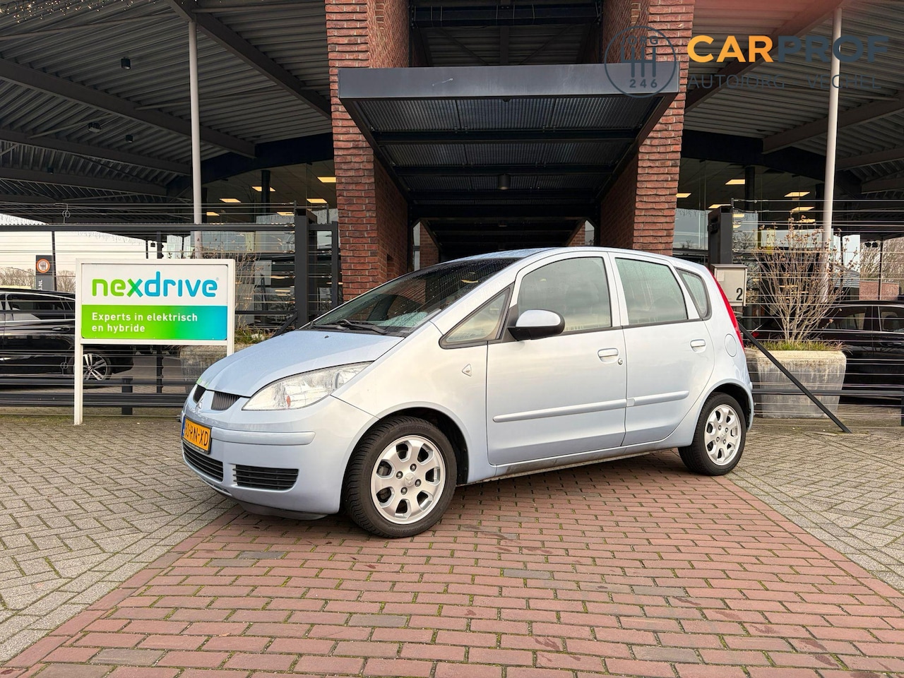 Mitsubishi Colt - 1.3 Invite - AutoWereld.nl