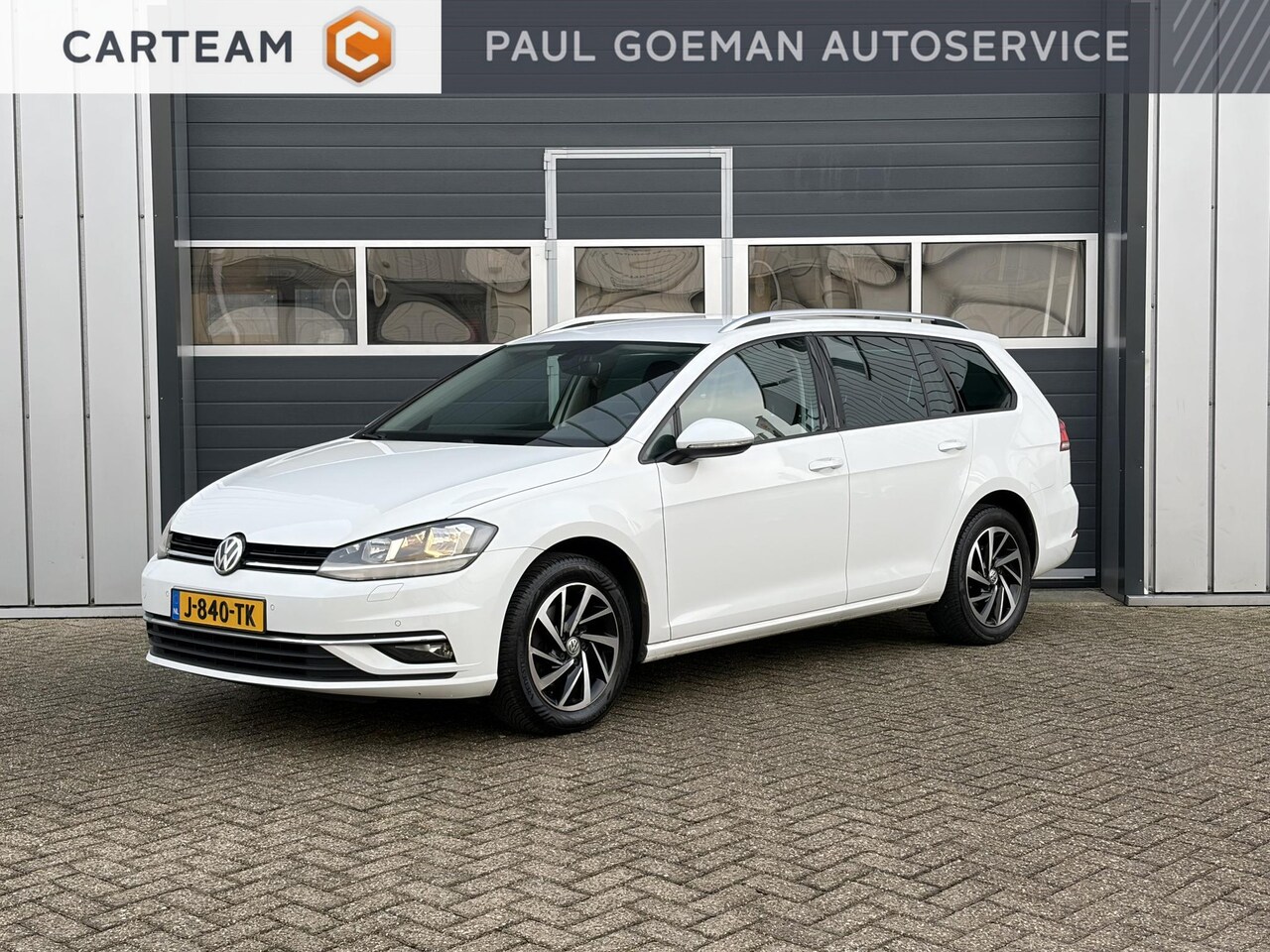 Volkswagen Golf Variant - 1.0 TSI Highline | Parkeer sensoren | Stoel verwarming | Clima | Navi | - AutoWereld.nl
