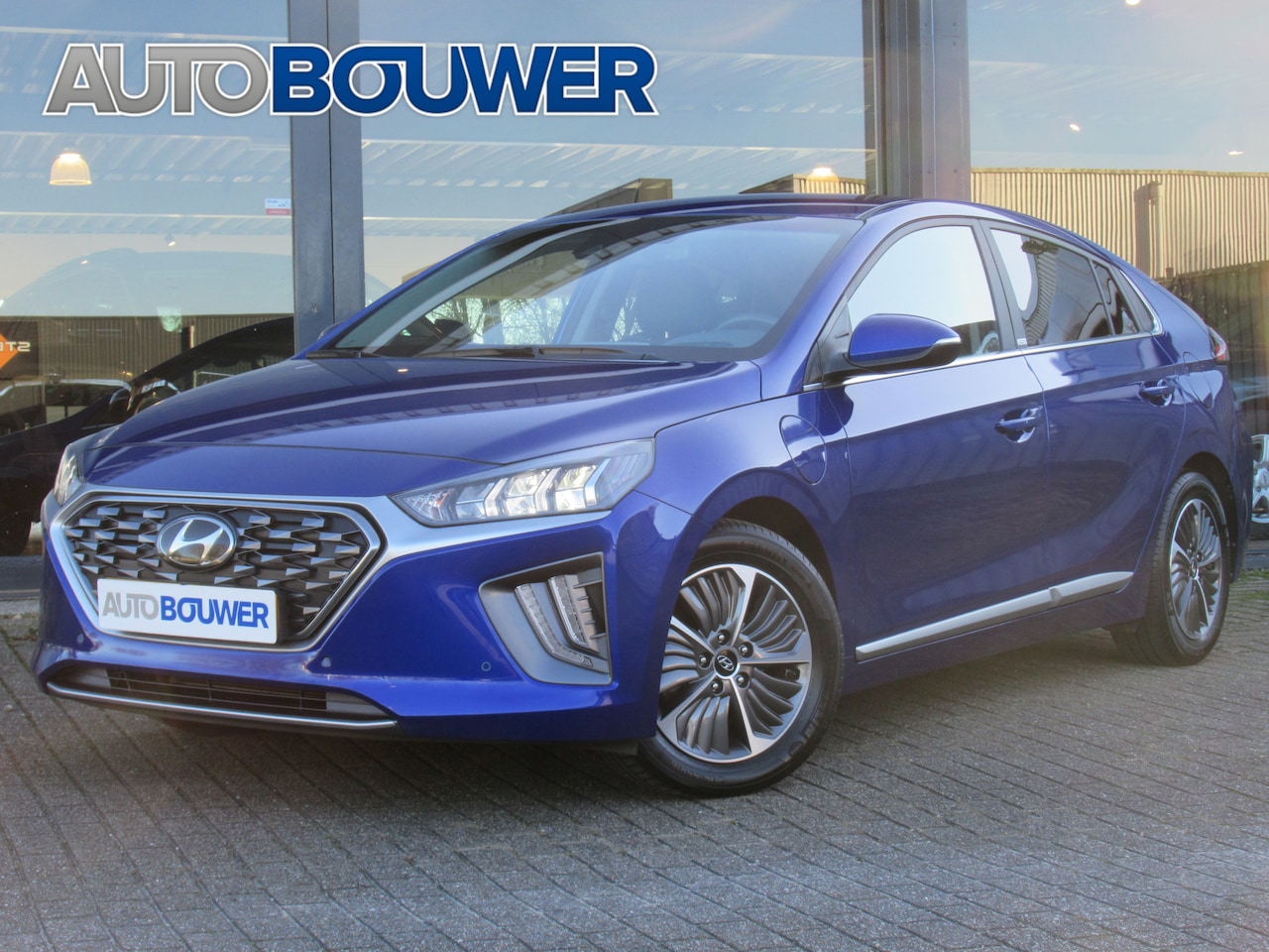 Hyundai IONIQ - 1.6 GDi PHEV Plug In Premium Sky 1e eigen | dealer onderh | full options! | tr.haak - AutoWereld.nl