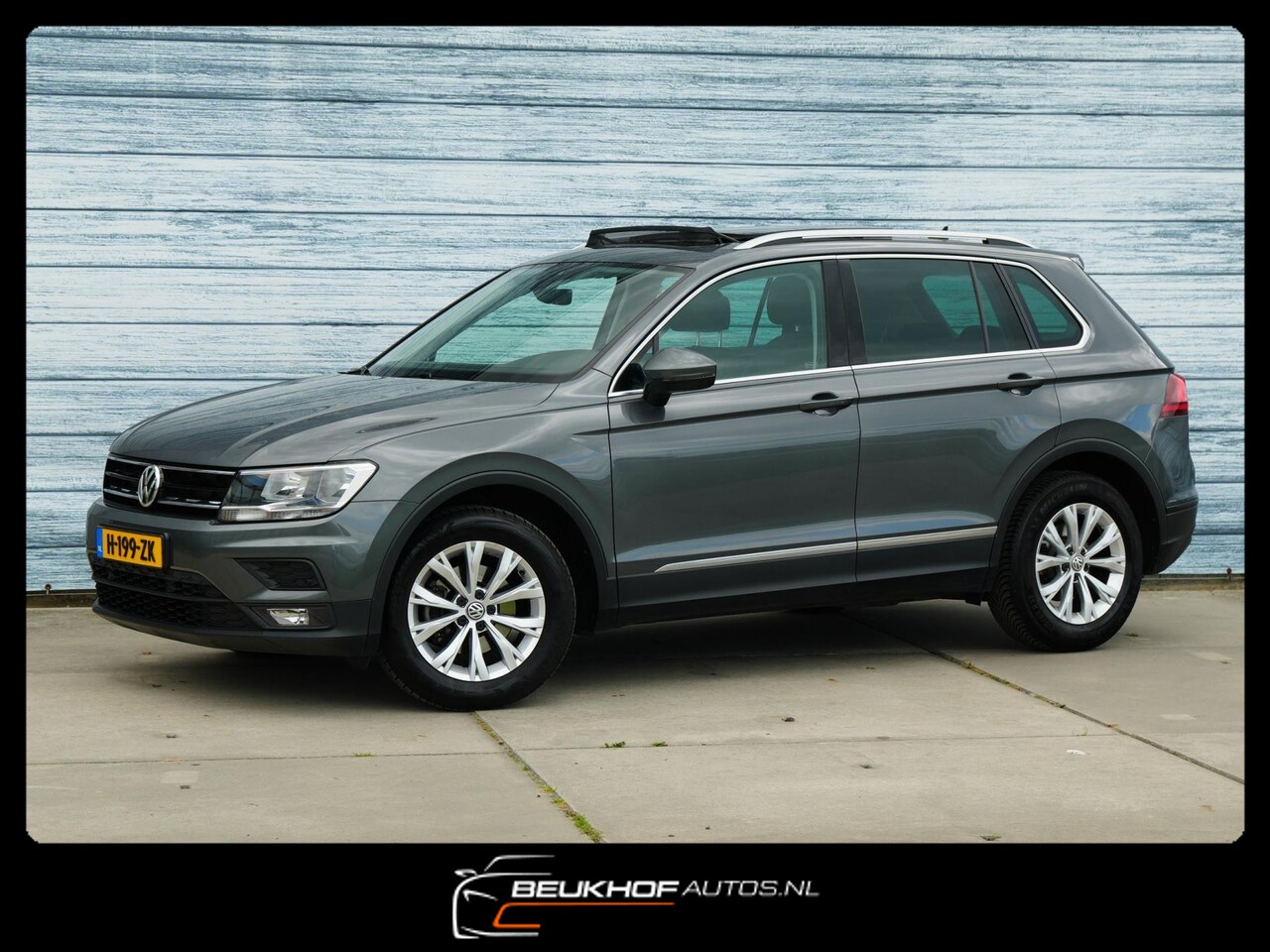 Volkswagen Tiguan - 1.5 TSI ACT Business Panorama Carplay Navi - AutoWereld.nl
