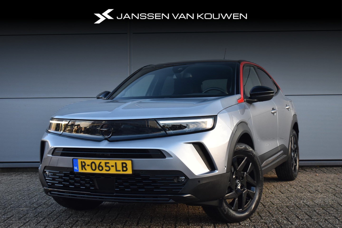 Opel Mokka - 1.2T GS Line Navigatie Pro Dodehoek Detectie Parkeersensoren Voor en Achter - AutoWereld.nl