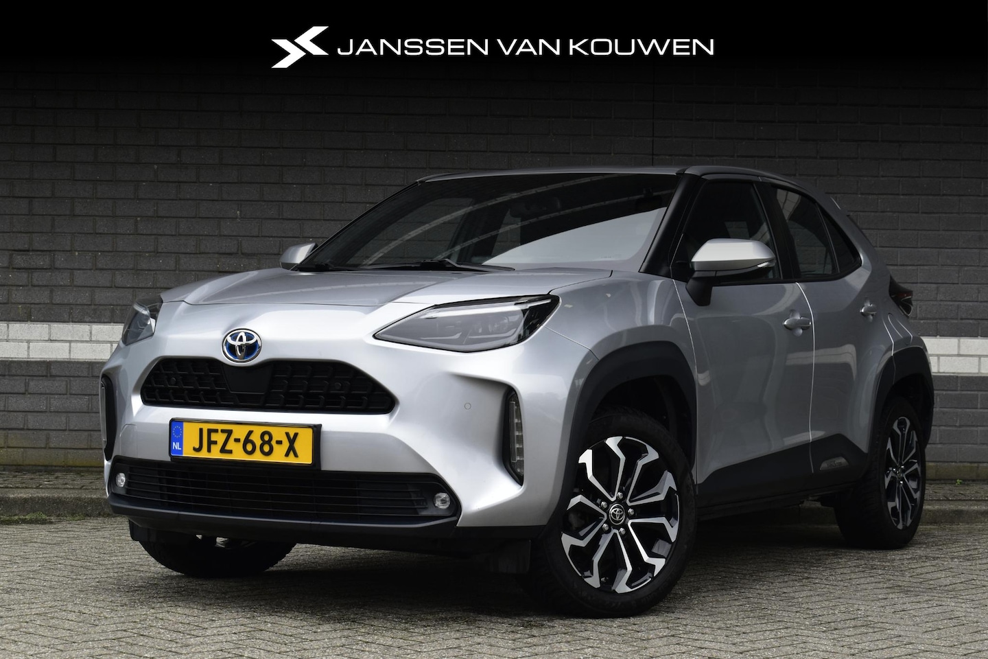 Toyota Yaris Cross - 1.5 Hybrid Dynamic / Navi / Apple Carplay / Camera / Stuur-Stoelverwarming / Private Lease - AutoWereld.nl