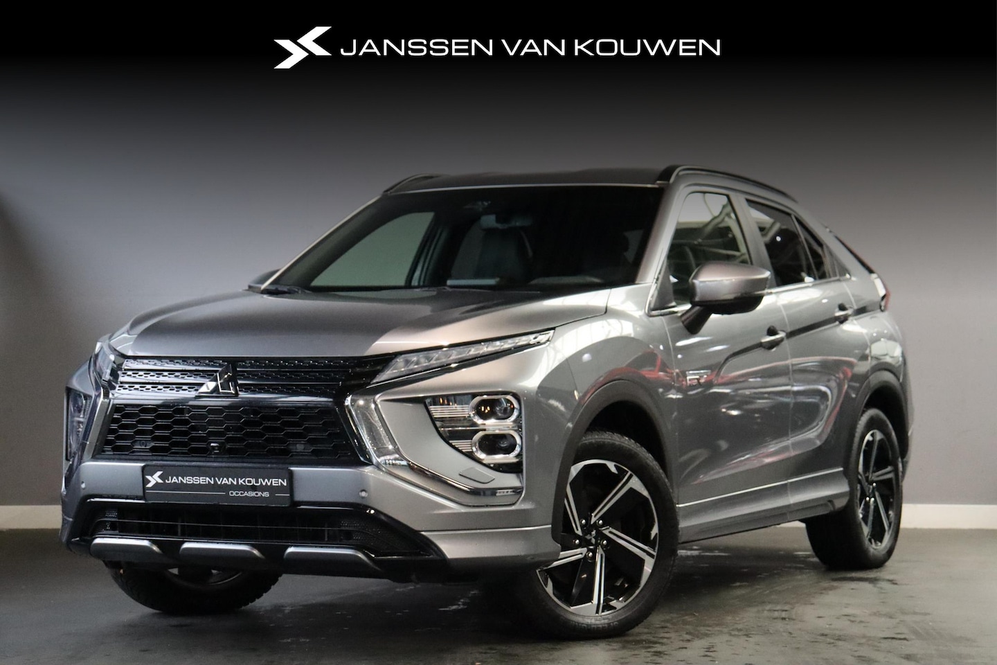 Mitsubishi Eclipse Cross - 2.4 PHEV Business Intense+ Stoel-Stuur-Achterbank Verwarming - AutoWereld.nl