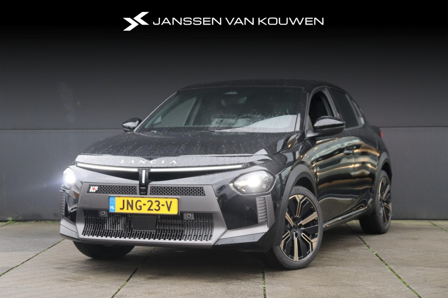 Lancia Y(psilon) - Ypsilon 1.2 Turbo Hybrid HF Line - AutoWereld.nl