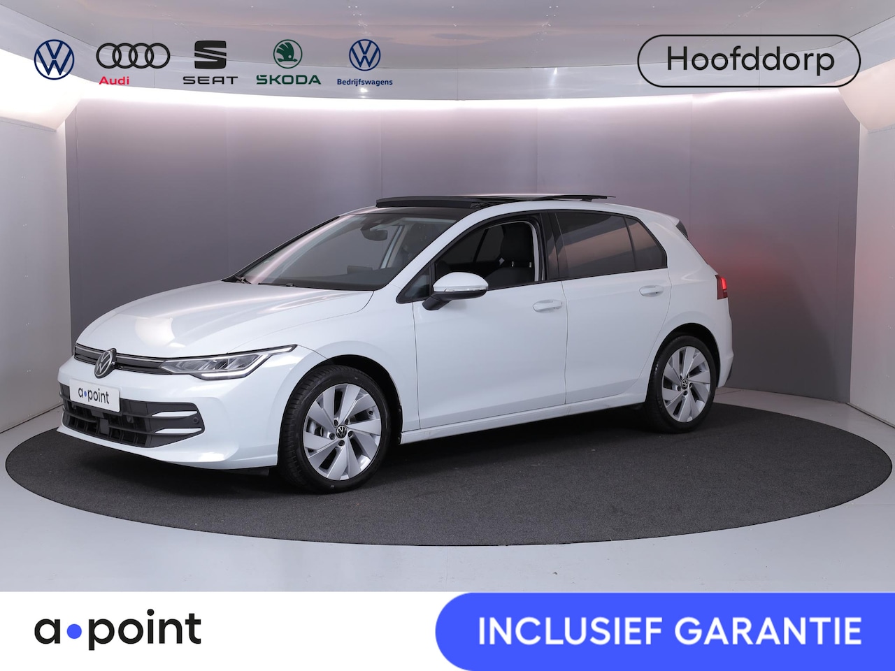 Volkswagen Golf - 1.5 TSI Life Edition 116 pk | Verlengde garantie | Navigatie via App | Panoramadak | Parke - AutoWereld.nl
